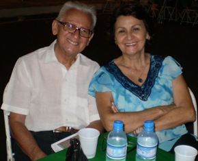 Professor Munhoz e jornalista Graça Penafort